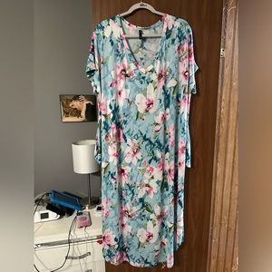 Glitzy Girl Floral Maxi dress with pockets 3X